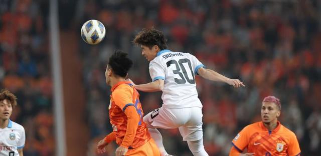 开云体育下载app-亚冠1/8决赛首回合：防线漏洞多 泰山2比3川崎前锋